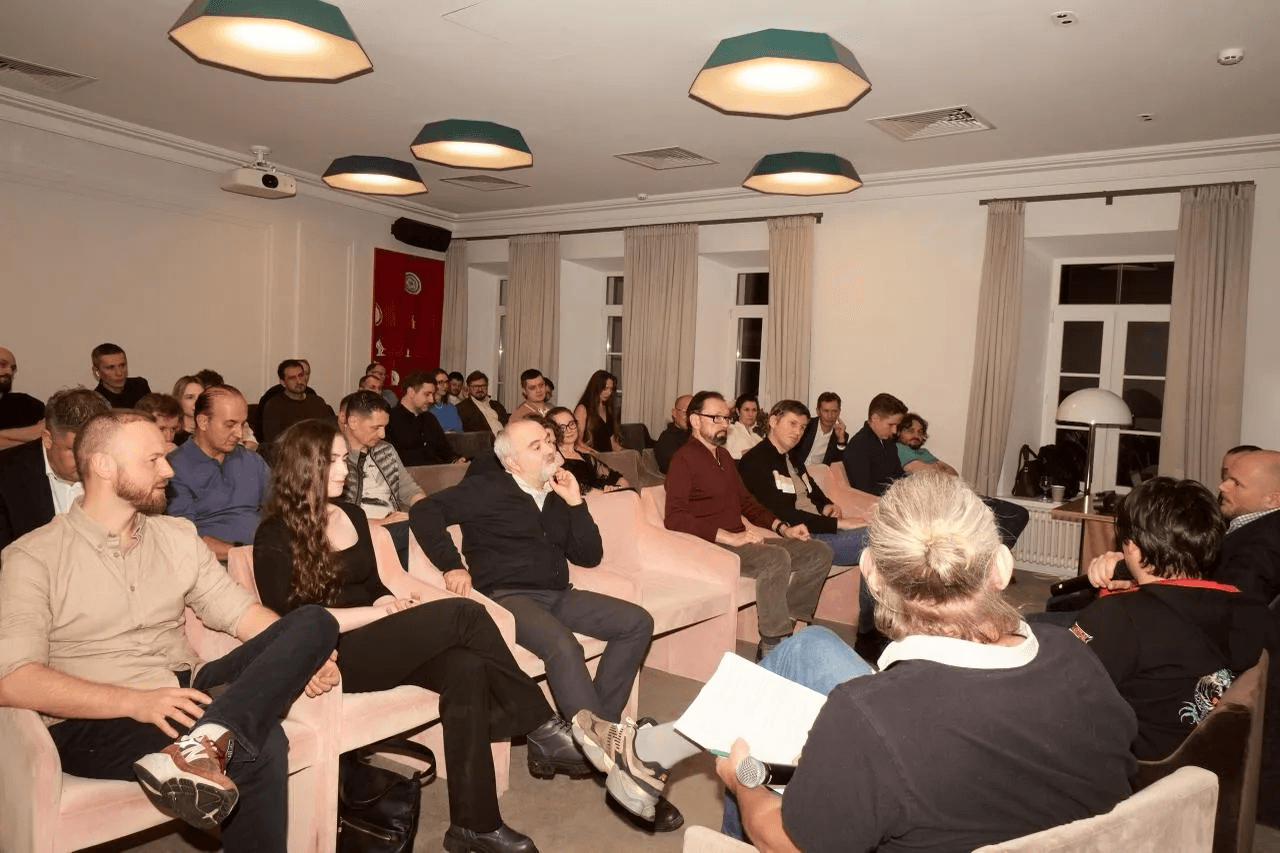 Встреча в салоне — другая площадка ShareAI